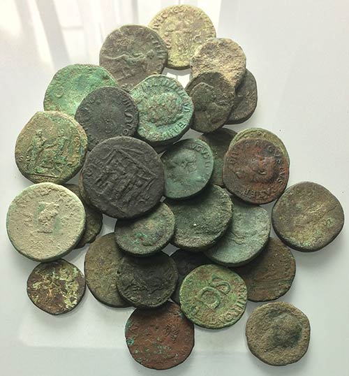 Lot of 31 Roman Imperial Æ coins, ... 