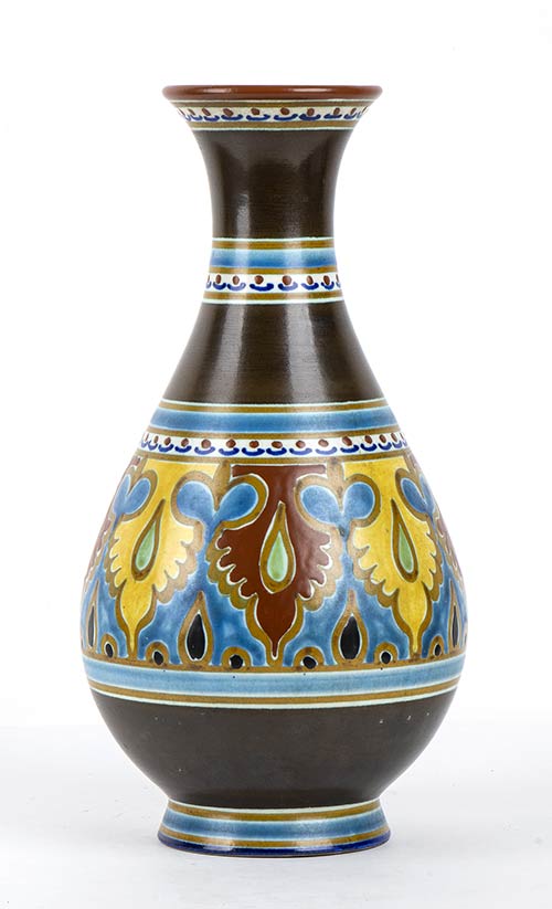GOUDA HOLLANDBrown vase with ... 