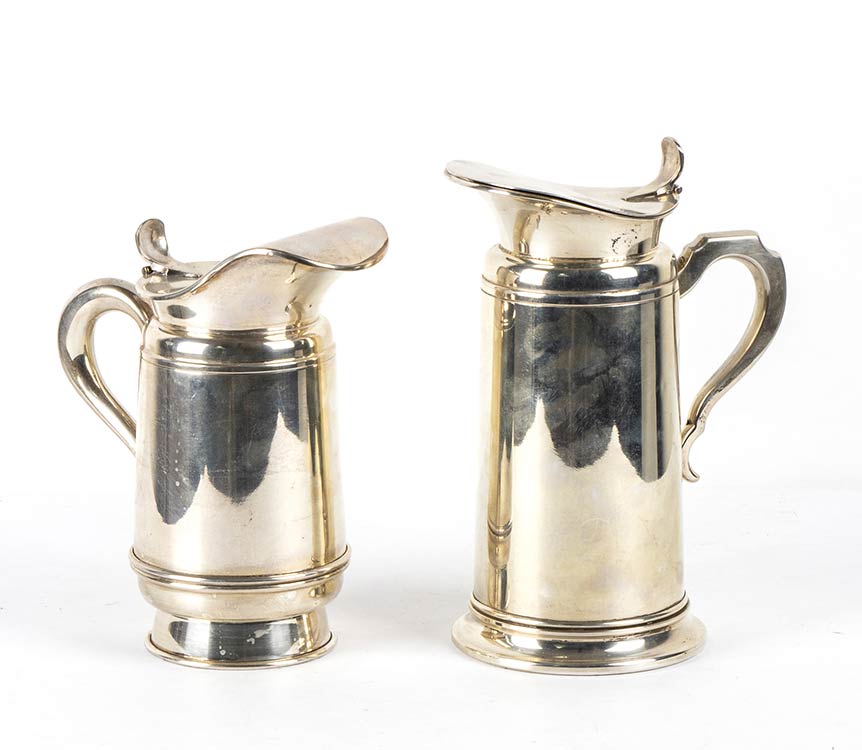 Two 800/1000 silver thermos jugs - ... 