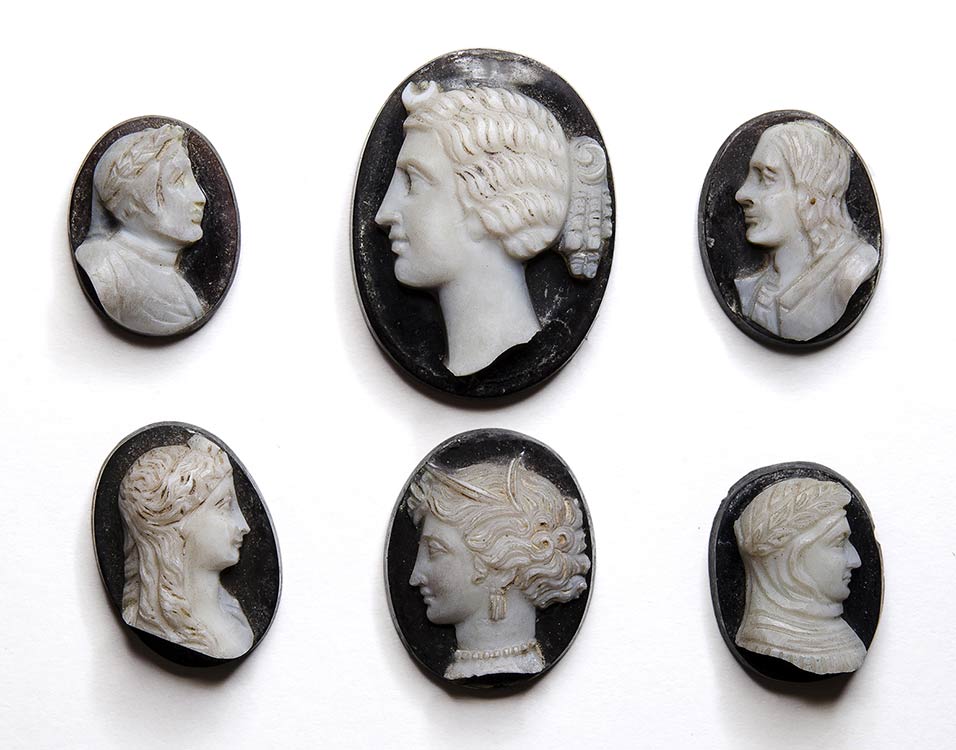 A group of 6 neoclassical ... 