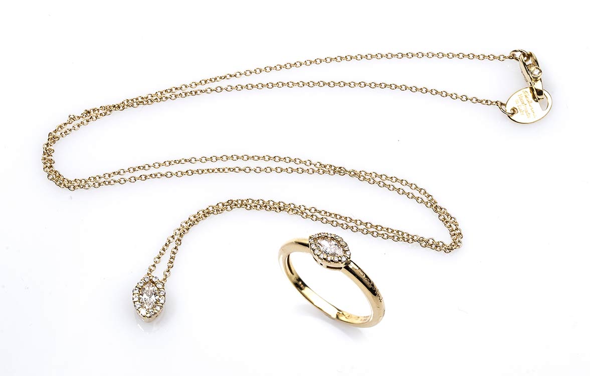 Gold and diamonds necklace and ... 