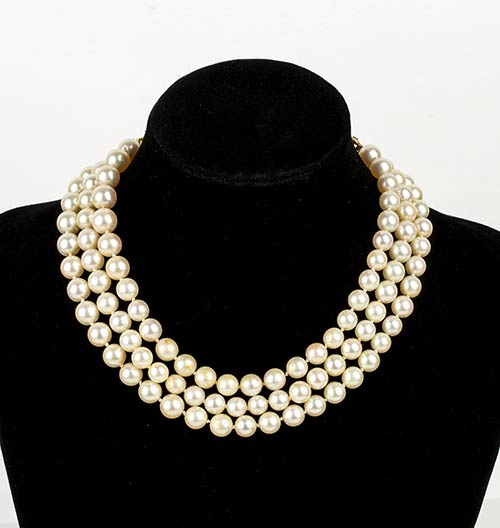 Pearls, gold and diamonds ... 