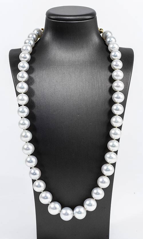Australian pearls gold necklace ... 