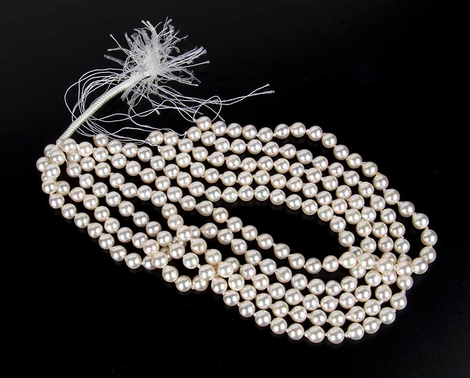 4 loose akoya pearls beads ... 