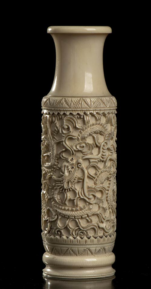 AN IVORY SMALL VASE
China, early ... 