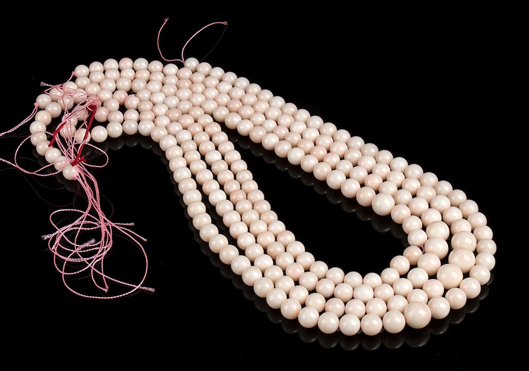 2 pink coral beads loose ... 