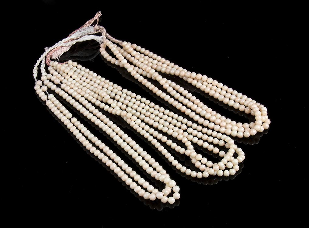 8 pink coral beads loose ... 