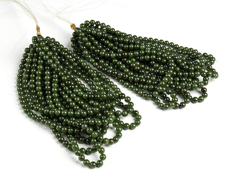 10 jade beads loose strands ... 