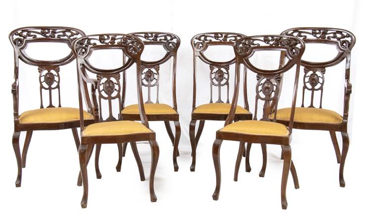 Four chairs and two Art Nouveau ... 