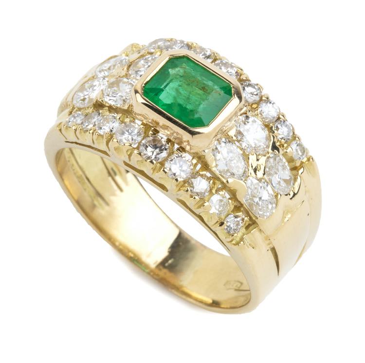 Emerald diamond band ring 18k ... 