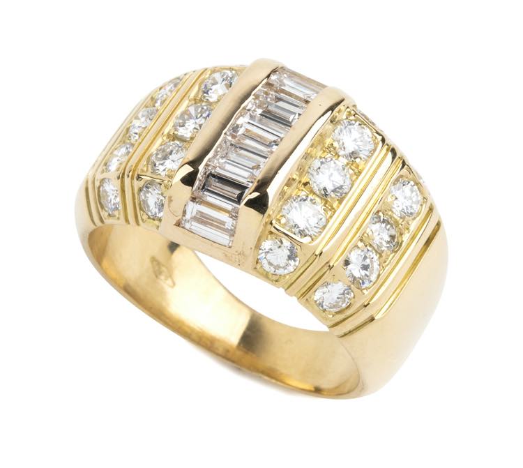 Gold band ring with diamond pavé ... 
