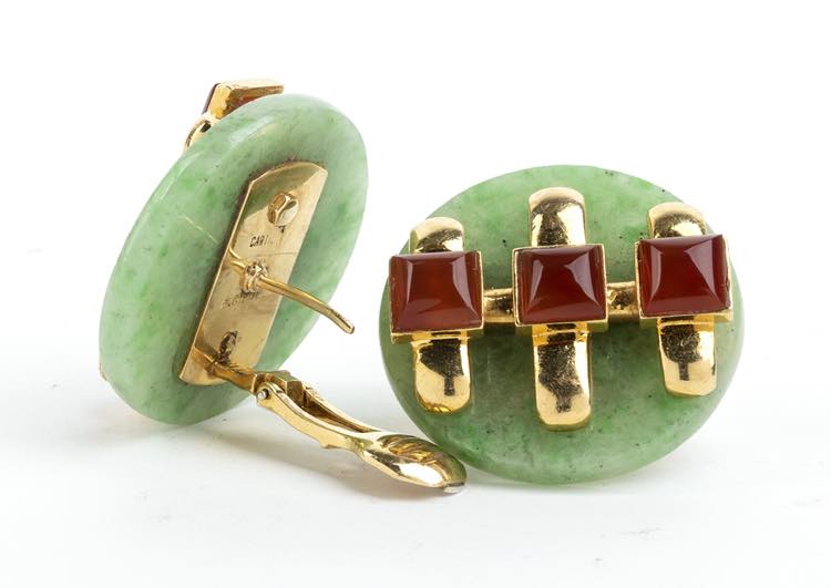 Gold earrings with jade and ... 