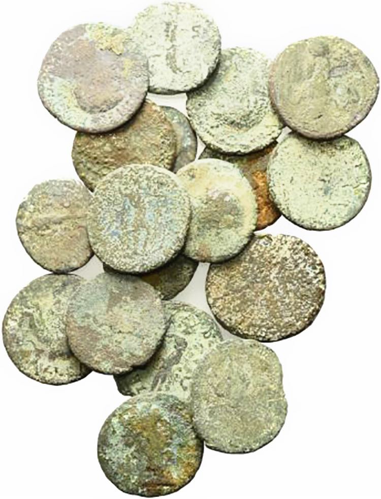Lot of 18 Roman Imperial Æ coins, ... 