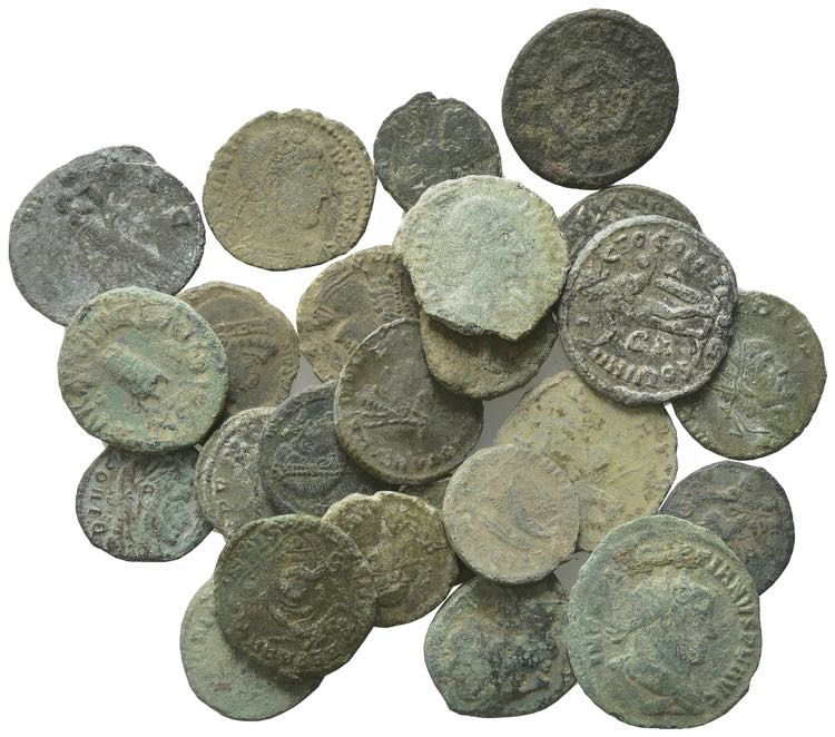 Lot of 25 Late Roman Imperial Æ ... 