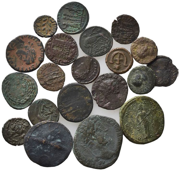 Mixed lot of 19 Roman Imperial and ... 