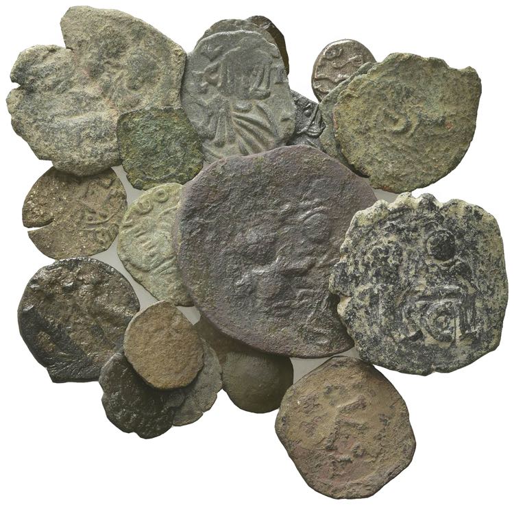 Lot of 21 Byzantine Æ coins, to ... 