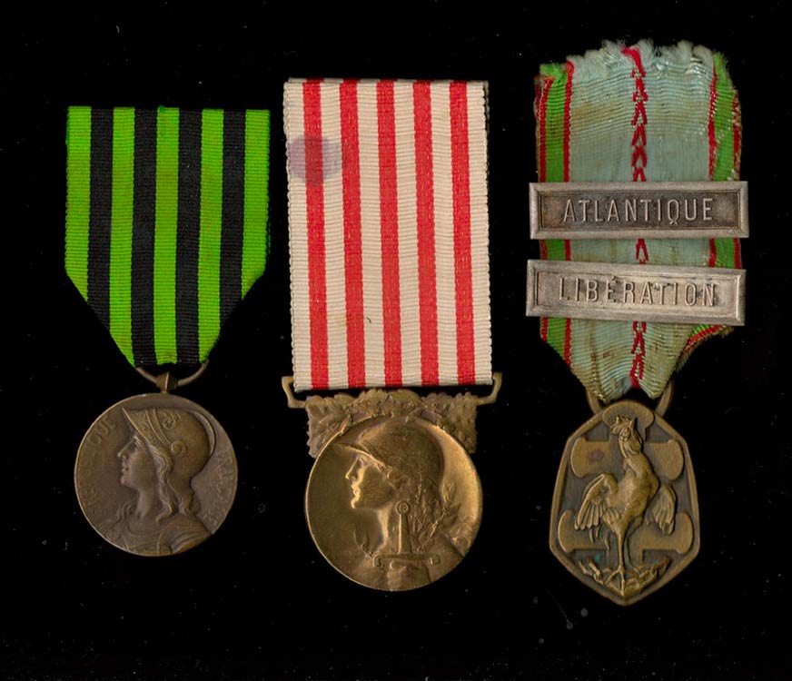 FRANCEThree commemorative medals, ... 