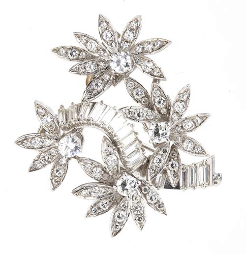 Floral pendant brooch in platinum ... 