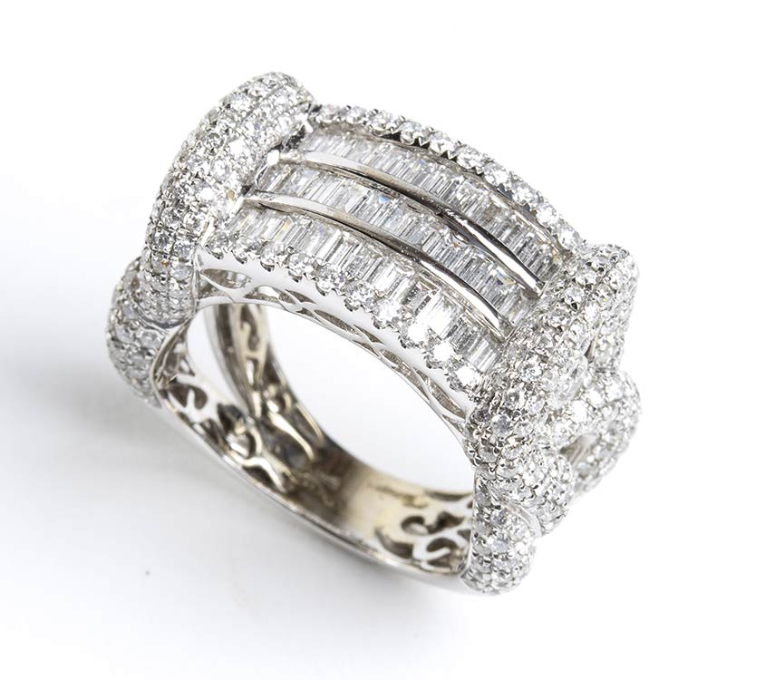 Diamond gold band ring 18k white ... 