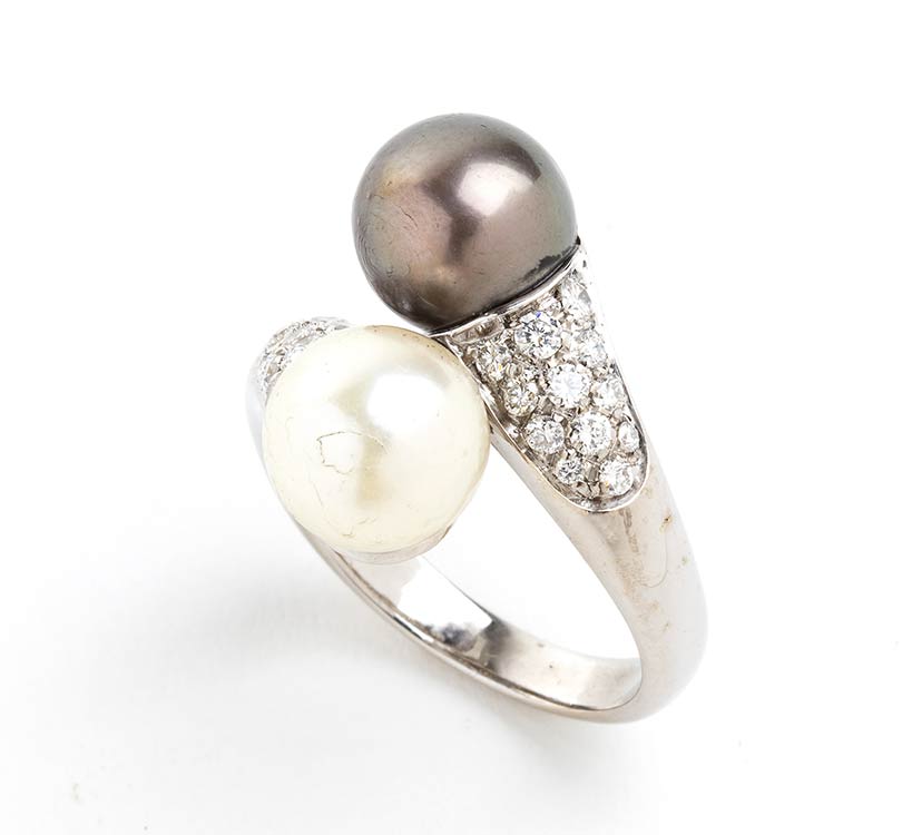 Contrariè gold ring with pearls ... 