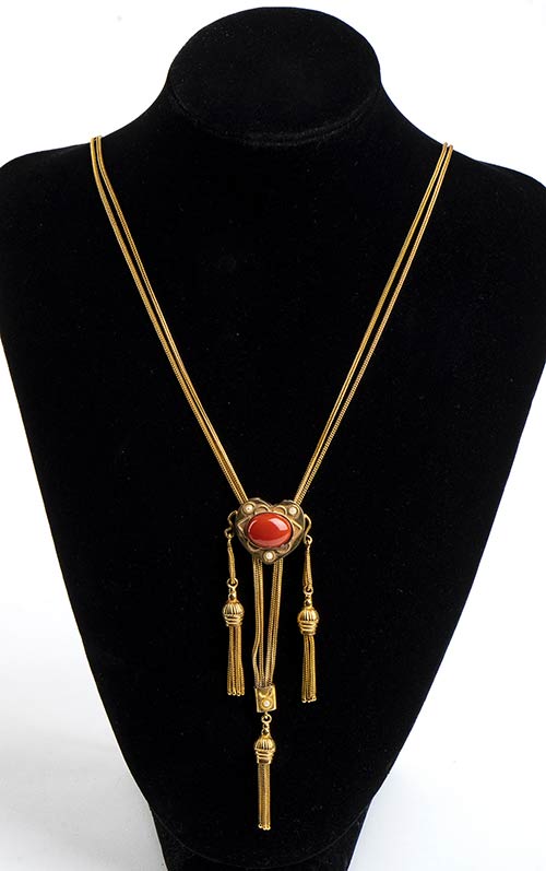Long necklace model Laccio with up ... 