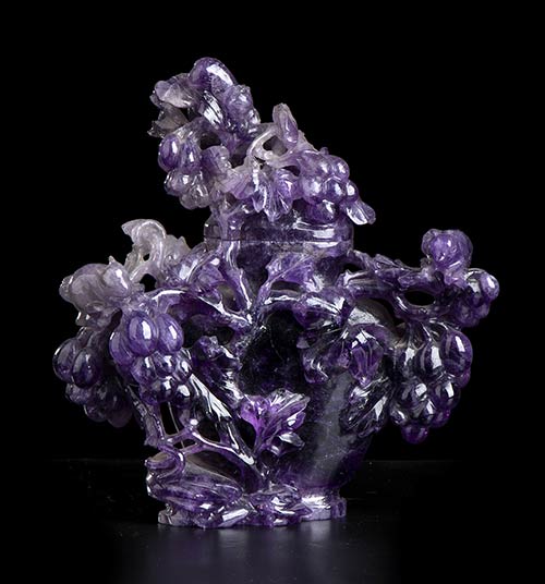 AN AMETHYST VASE AND COVERChina, ... 