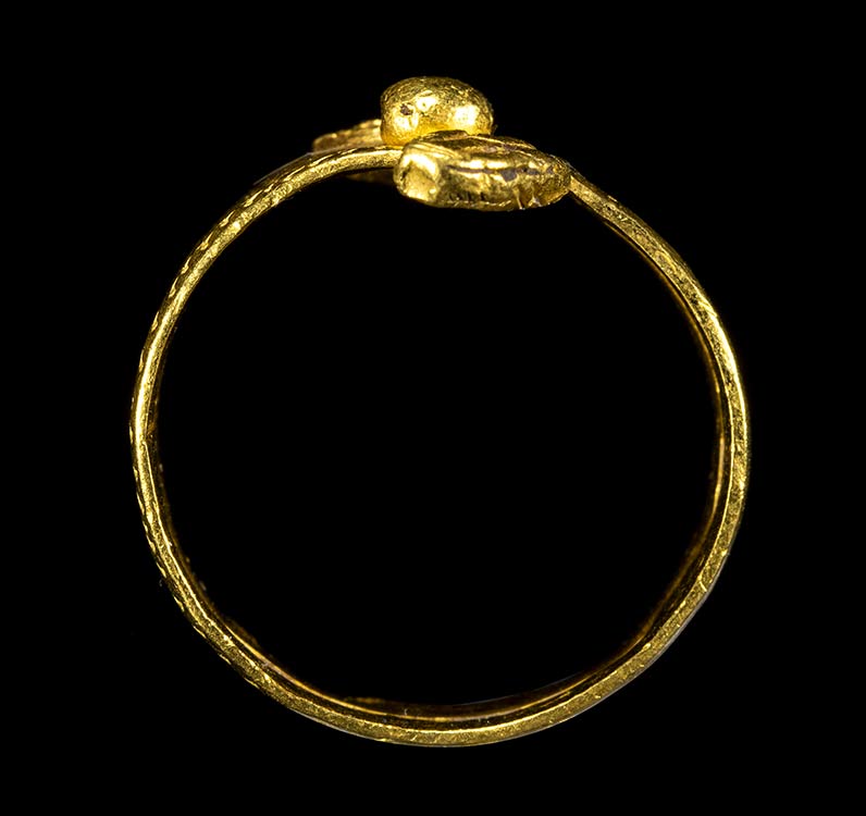 A ROMAN GOLD DOUBLE SNAKES RING. 1st century ... - Bertolami Fine Art