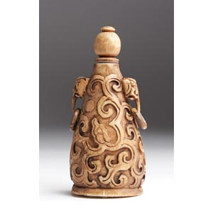 Carved Ivory snuff bottle;XX ... 