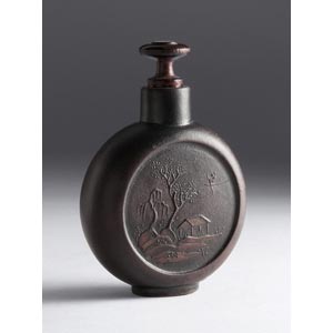 Yixing snuff bottle;XX Century; 7 ... 