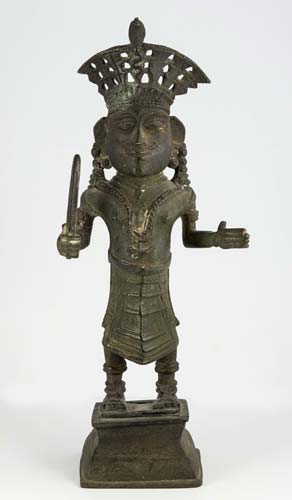 Crowned statuette of Rajput ... 