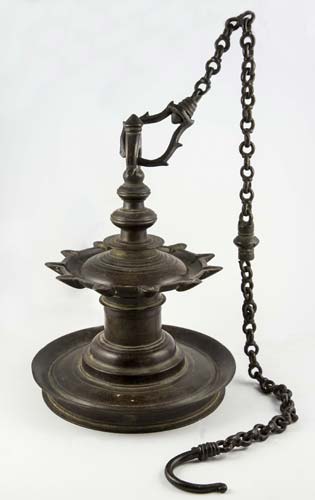Bronze lamp composed of a ... 