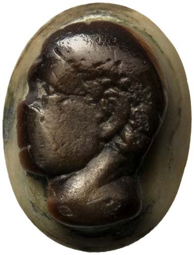 Banded agate cameo with head of ... 