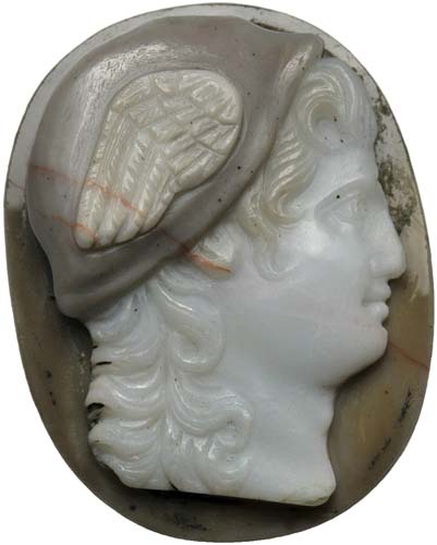 Attractive post-classical cameo of ... 