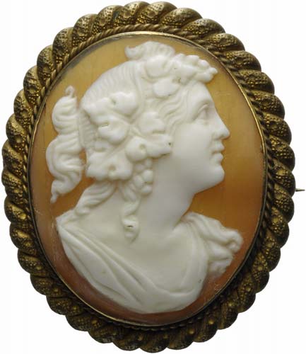 Shell cameo mounted on a bronze ... 