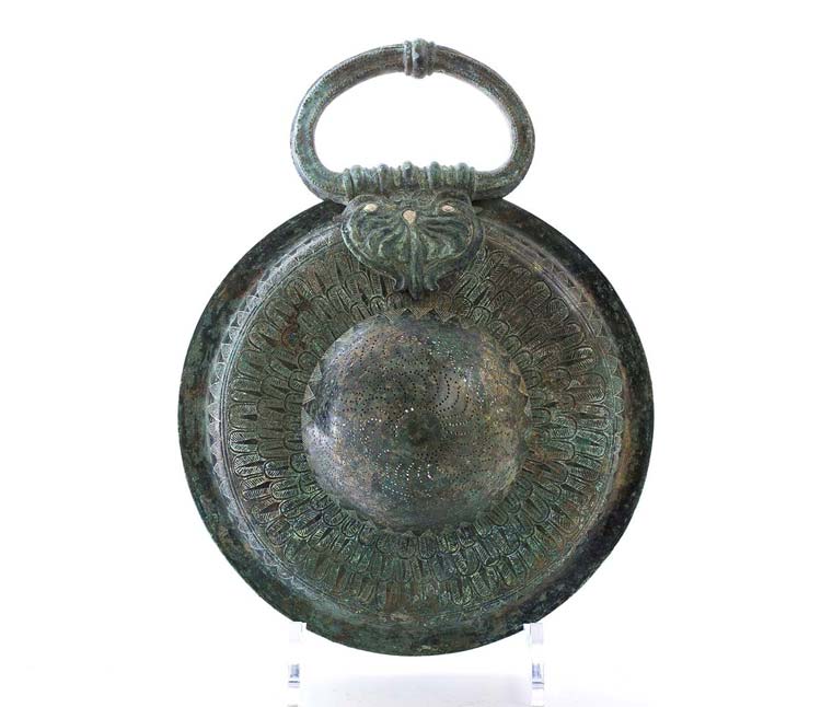 Outstanding Etruscan strainer 5th ... 