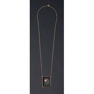 18K yellow gold necklace with an ... 