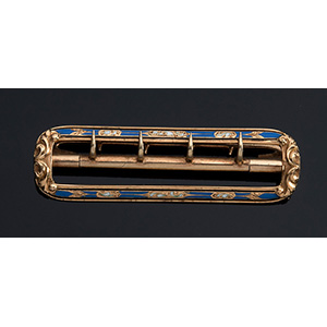 18K GOLD AND ENAMEL BUCKLE, 19th ... 