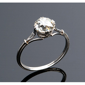 PLAtinum and diamond ring
centered ... 