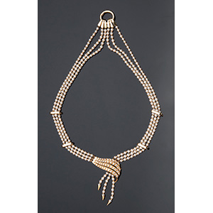 18K GOLD PEARL DIAMOND NECKLACE
a ... 
