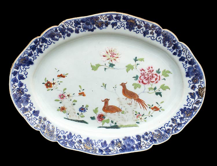 A QING DYNASTY FAMILLE ROSE OVAL ... 