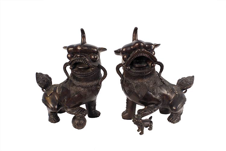 A PAIR OF LARGE CHINESE BRONZE ... 