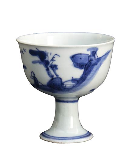 A LATE MING DYNASTY BLUE AND WHITE ... 