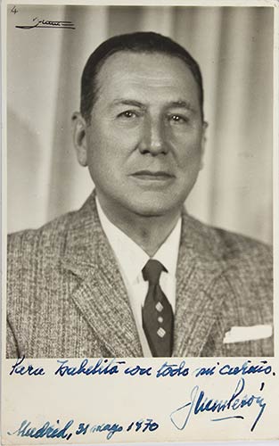 a) Picture of Juan Domingo Perón ... 