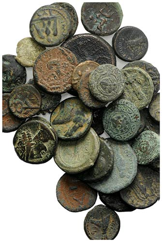 Lot of 38 Æ Greek coins, to be ... 