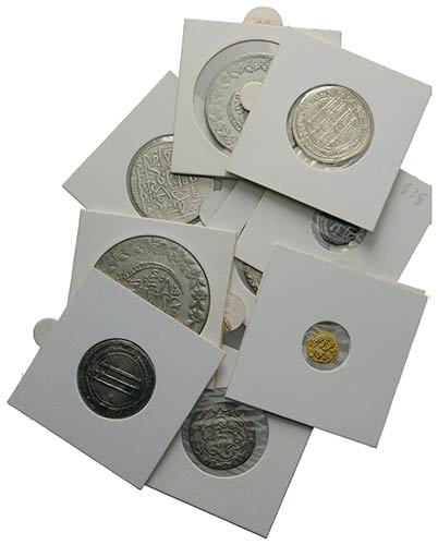Lot of 9 Islamic coins, including ... 