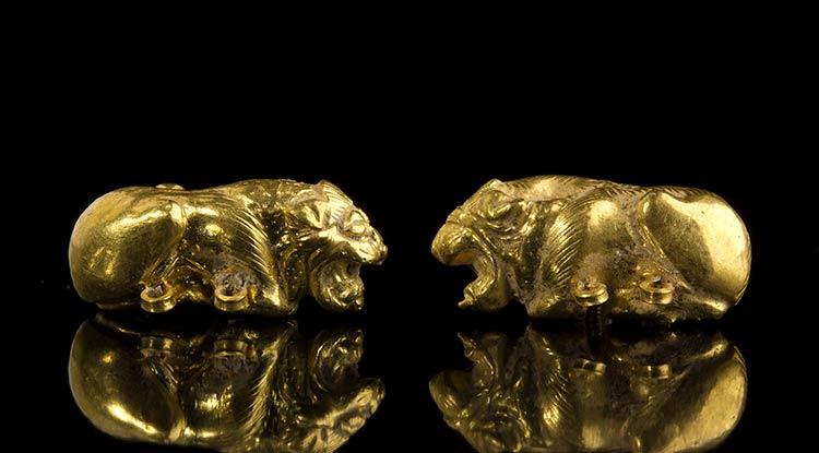 Etruscan Gold Lion-Shaped Belt ... 