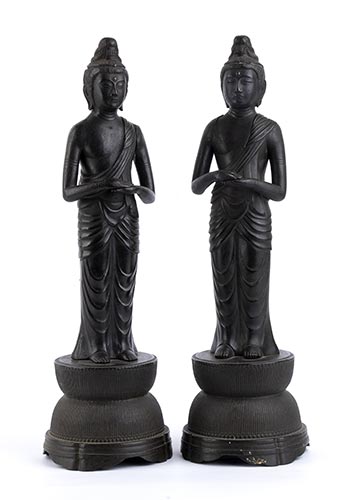 A PAIR OF STANDING BRONZE ... 