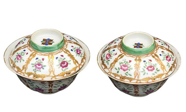 A PAIR ‘FAMILLE ROSE’ BOWLS ... 