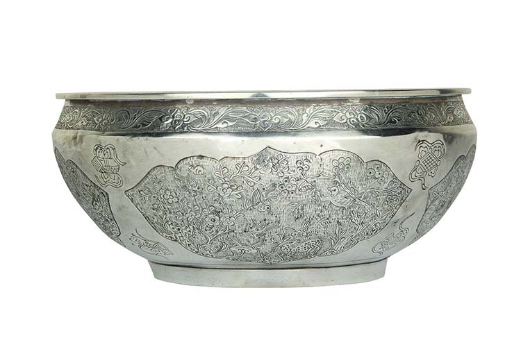 A CHINESE INCISED SILVER BOWLEarly ... 
