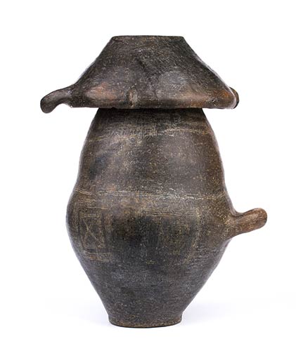 Villanovan cinerary urn with lid ... 
